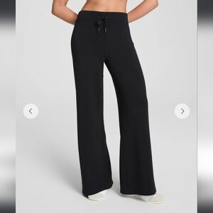 Women's Black Wide-Leg Pants